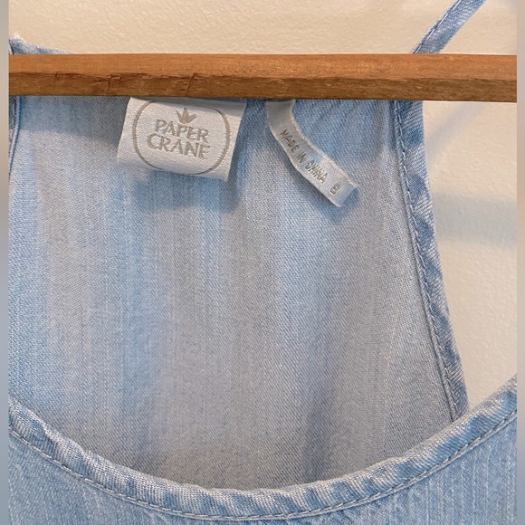 Paper Crane Chambray and Lace Dress - Picture 3 of 5